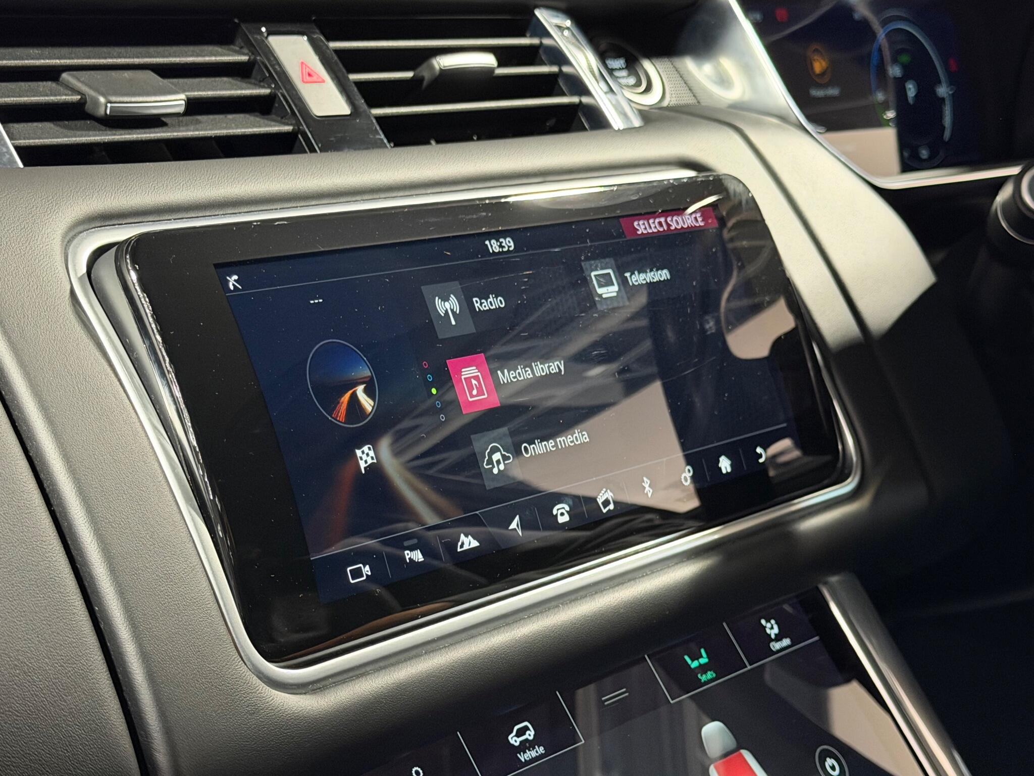 Land Rover Range Rover Sport 2.0 P400e 13.1kWh HSE GPF Dynamic SUV 5dr Petrol Plug-in Hybrid Auto 4WD Euro 6 (s/s) (404 ps)